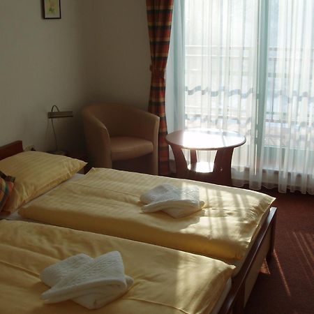 Hotel Loucky ลิทวินอฟ ภายนอก รูปภาพ