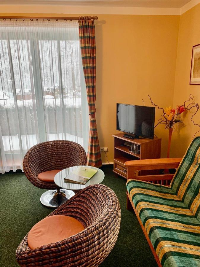 Hotel Loucky ลิทวินอฟ ภายนอก รูปภาพ