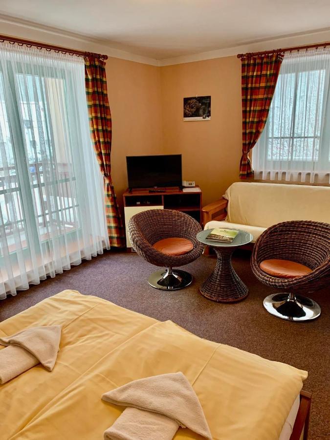 Hotel Loucky ลิทวินอฟ ภายนอก รูปภาพ
